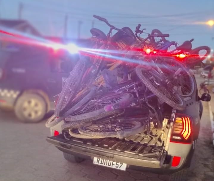 Ação da GMO de Itabela apreende 26 bicicletas e moto roubada e prende infrator e receptador