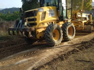 Prefeitura conclui nova ação de patrolamento no Pindoba e assentamentos da zona rural