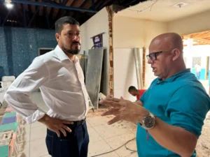Prefeito Ricardo Flauzino acompanha reformas em escolas para início do ano letivo de 2026