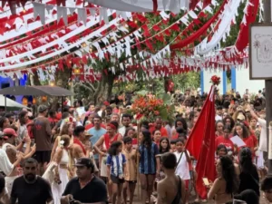 Caraíva celebra São Sebastião: fé, música e tradição que fortalecem turismo cultural