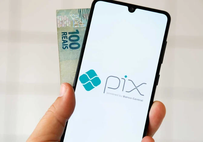 Pix entra em investigação internacional e levanta debate sobre concorrência global