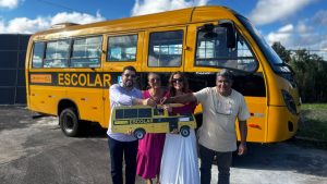 Itabela recebe novo ônibus escolar com investimento de aproximadamente R$ 500 mil