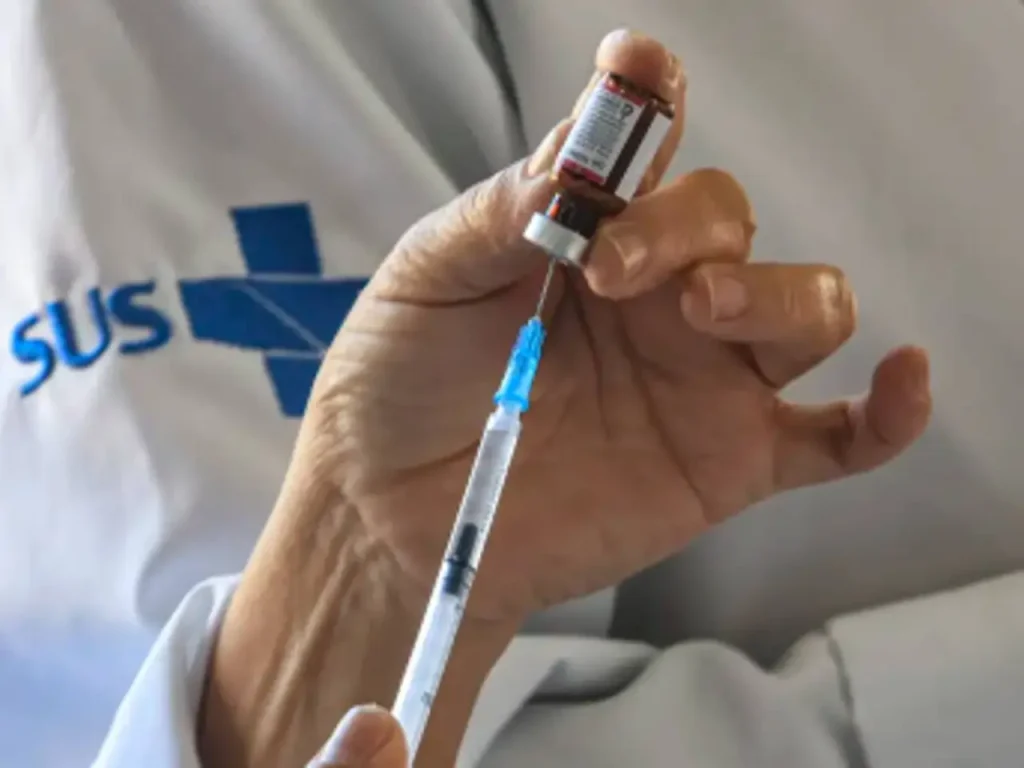 SUS inicia distribuição da Pneumo 20 para idosos com 85 anos ou mais