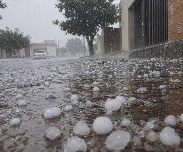 Mais de 340 cidades da Bahia estão sob alerta de tempestade com possibilidade de granizo